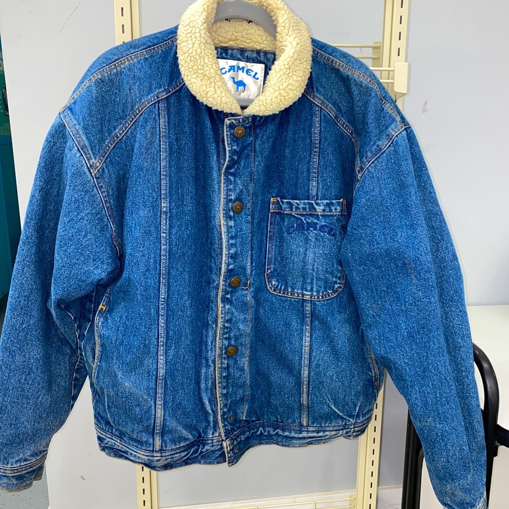 Vintage 90’s CAMEL Denim Jacket Mens Large